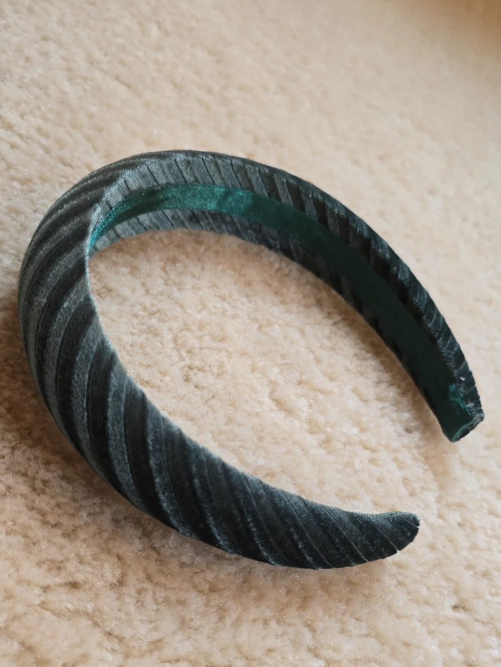 Padded Green Velvet Headband - NWOT